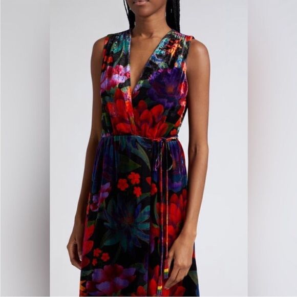 NWOT $325 FARM Rio Flower Season Crushed Velvet Dress Medium and x-small - Picture 6 of 6